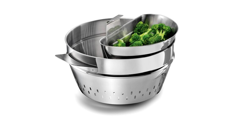 The Stockpot steamer set with broccoli