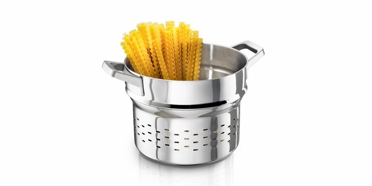 The Stockpot for cooking and draining your pasta